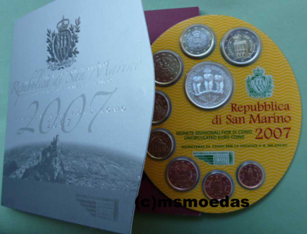 San Marino Offizieller Kursmünzensatz 2007 (1 Cent bis 2 Euro + 5 Euro Silbermünze) Chancengleichheit FDC