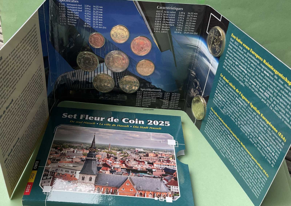 Belgien Offizieller Kursmünzensatz 2025 (1 Cent bis 2 Euro + 2 x 2,50 Euro Sondermünzen) Hasselt