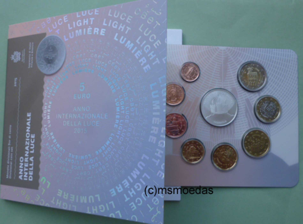 San Marino Offizieller Kursmünzensatz 2015 (1 Cent bis 2 Euro + 5 Euro Silbermünze) FDC